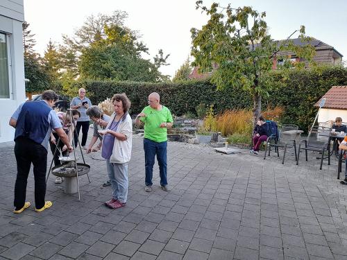231000 Fondueessen draussen (8)